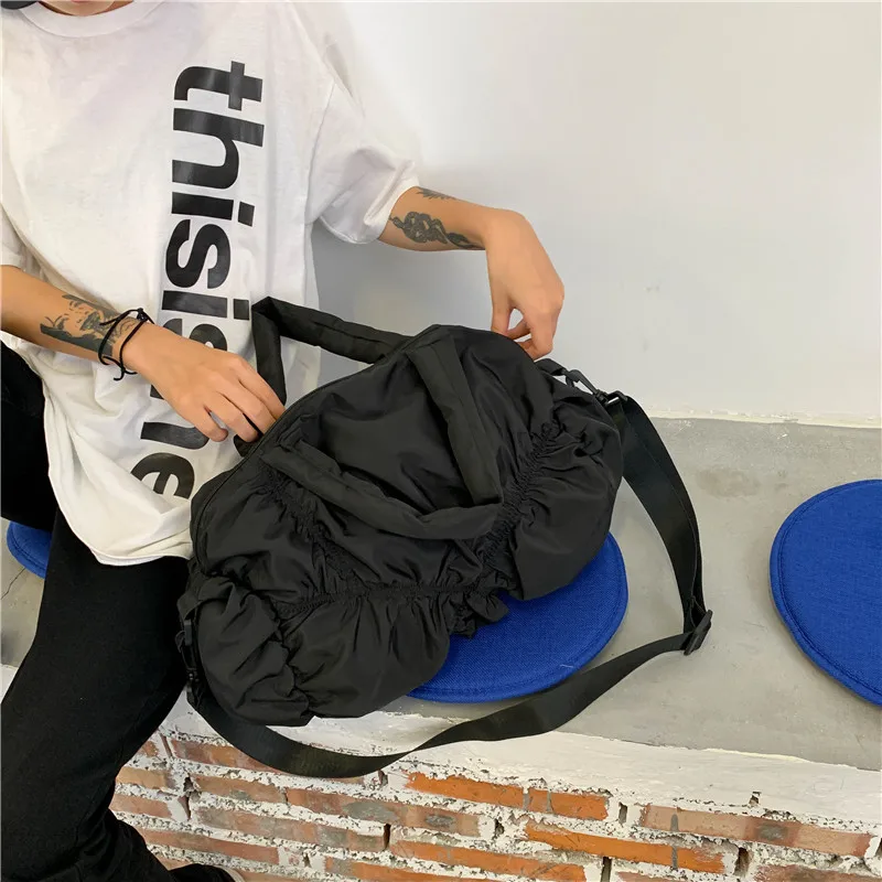 Pleated Niche Design Nylon Ins Pure Color Simple Literary High Street Style Shoulder Bag Couple Shoulder Bag Underarm Bag
Pleated Niche Design Nylon Ins Pure Color Simple Literary High Street Style Shoulder Bag Couple Shoulder Bag Underarm Bag