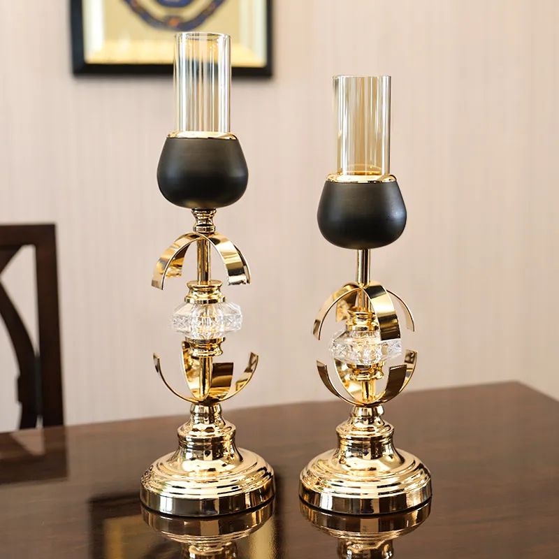 Luxury Gold Candle Holders Metal Glass Candle Stand Retro Wedding Decoration Table Centerpieces Ornaments European Home Decor
Luxury Gold Candle Holders Metal Glass Candle Stand Retro Wedding Decoration Table Centerpieces Ornaments European Home Decor