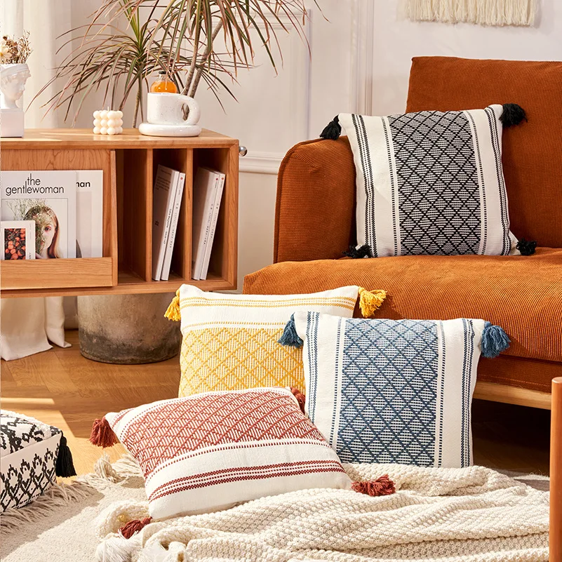 Yarn-dyed Tassel Geometric Woven Pillowcase Using High-quality Home Sofa Cover Cushion Cover Cotton Cloth
Yarn-dyed Tassel Geometric Woven Pillowcase Using High-quality Home Sofa Cover Cushion Cover Cotton Cloth
