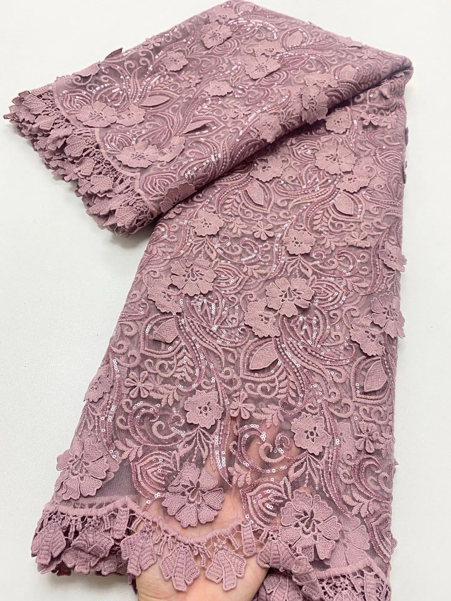 African Lace Fabric 2021 High Quality Lace Sequins French Net Lace Tulle Mesh Fabrics Purple Lace beads Wedding Fabrics
African Lace Fabric 2021 High Quality Lace Sequins French Net Lace Tulle Mesh Fabrics Purple Lace beads Wedding Fabrics