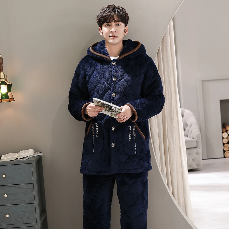 Winter Pajamas With Hooded For Men Thick Three-layer Quilted Sleepwear Suit Pyjama Homme Warm Casual Home Clothing Pijama Hombre
Winter Pajamas With Hooded For Men Thick Three-layer Quilted Sleepwear Suit Pyjama Homme Warm Casual Home Clothing Pijama Hombre