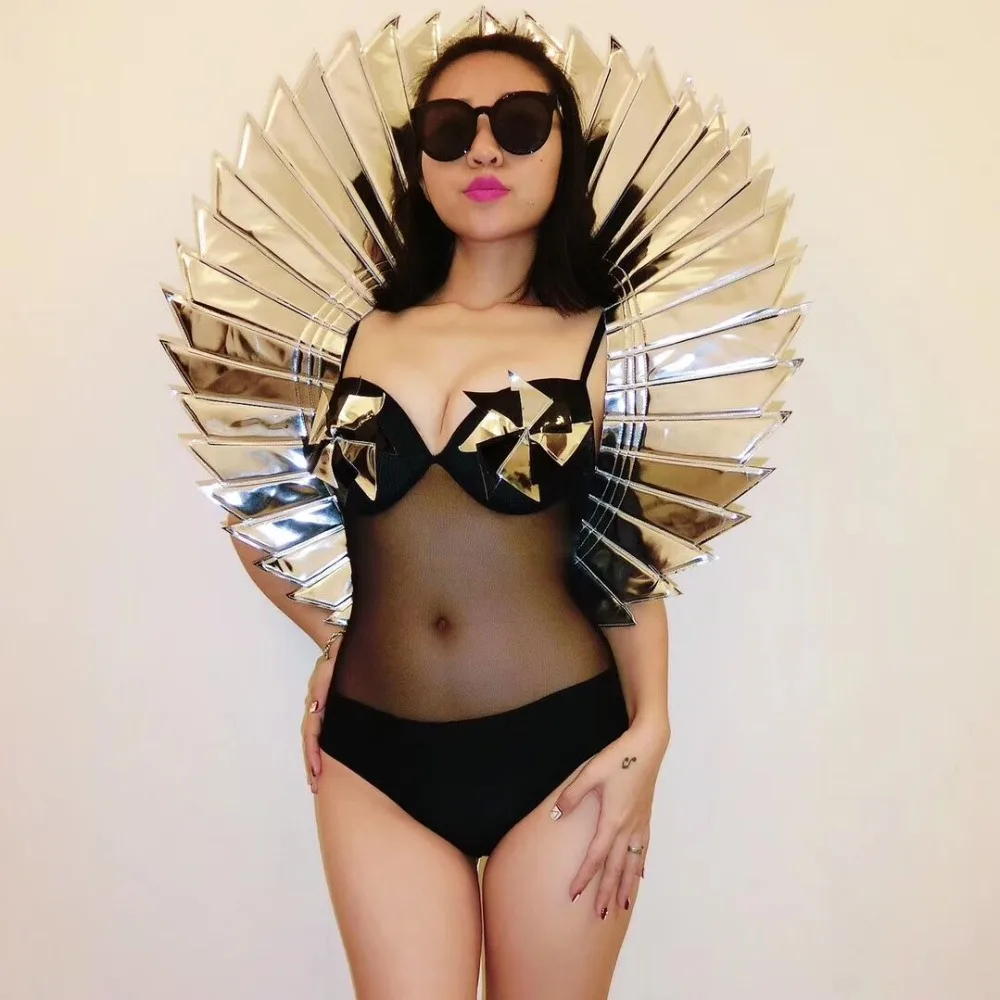Model Catwalk Show Prop Sparkly Singer Dancer Black Silver Red Wing Backplane Nightclub Women stage Dance Wear
Model Catwalk Show Prop Sparkly Singer Dancer Black Silver Red Wing Backplane Nightclub Women stage Dance Wear
