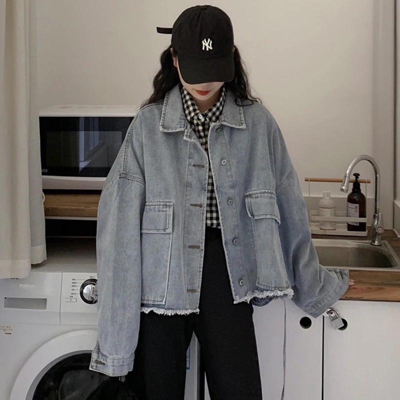 Women's Denim Jackets 2021 Spring Long-Sleeved Ins Retro Hong Kong Style BF Denim Coat Women Streetwear Female Cotton Jacket
Women's Denim Jackets 2021 Spring Long-Sleeved Ins Retro Hong Kong Style BF Denim Coat Women Streetwear Female Cotton Jacket