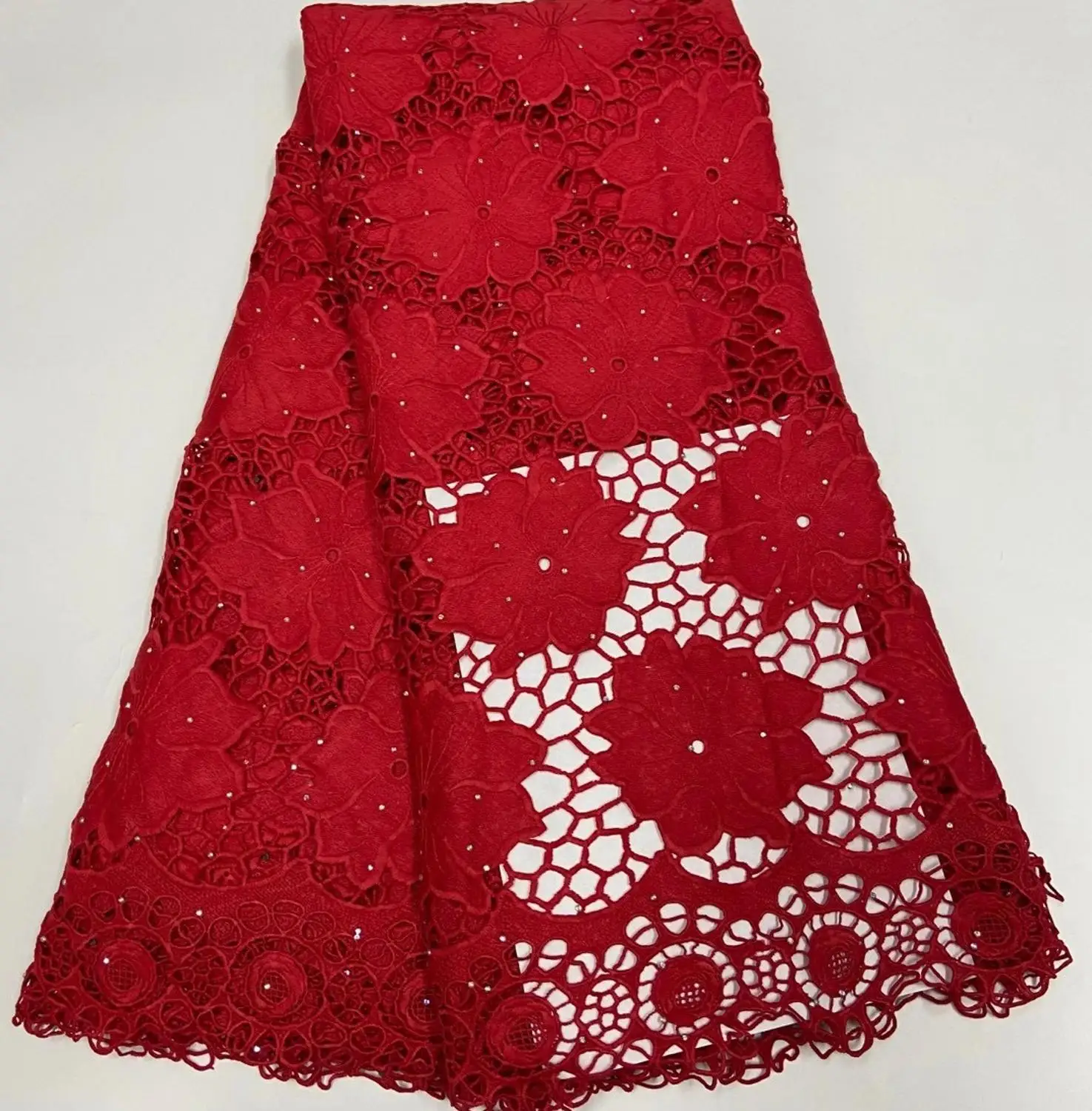 High Quality African tulle fabric French Embroidery Guipure Cord Lace Fabric African Lace Fabric For Nigerian Wedding Party
High Quality African tulle fabric French Embroidery Guipure Cord Lace Fabric African Lace Fabric For Nigerian Wedding Party