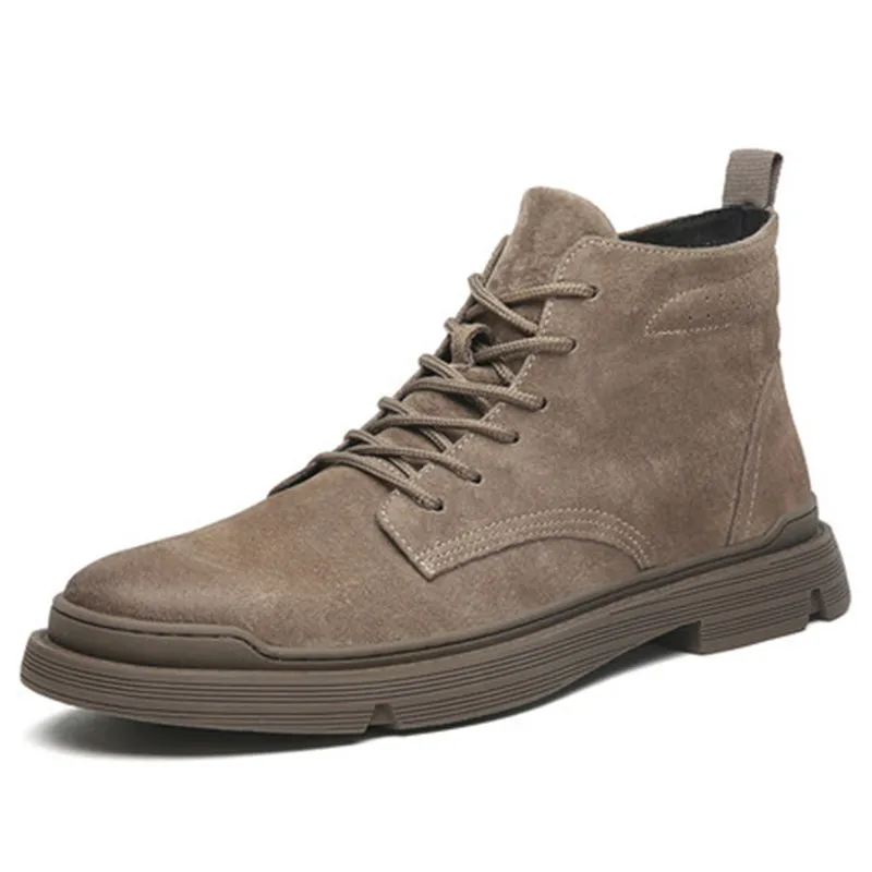 Autumn and winter leather Martin boots men's shoes men's shoe Wolf boots fashion fashionable men's boots.
Autumn and winter leather Martin boots men's shoes men's shoe Wolf boots fashion fashionable men's boots.