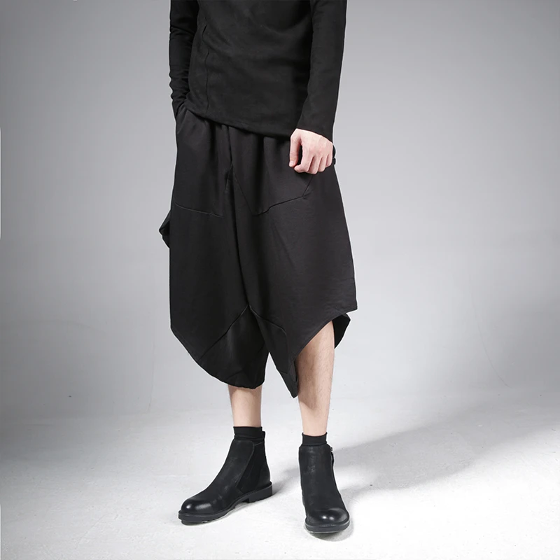 Men's Casual Pants New Summer Large Loose Casual Pants Men's Personalized Simple Capri Pants Fashion Black Retro Trend
Men's Casual Pants New Summer Large Loose Casual Pants Men's Personalized Simple Capri Pants Fashion Black Retro Trend