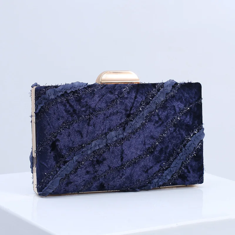 2023 New Fashion Velvet Clutch Bag Women Luxury Evening Handbag Bride Fringe Lace Disigner Clutch Bag Wedding Purse Bride Wallet
2023 New Fashion Velvet Clutch Bag Women Luxury Evening Handbag Bride Fringe Lace Disigner Clutch Bag Wedding Purse Bride Wallet