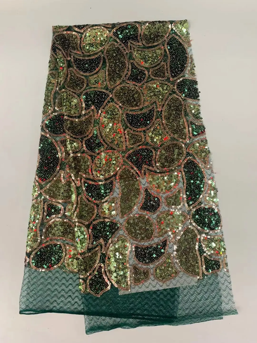 New Nigerian Net Mesh Lace Fabric Top Selling Two-Color Sequins Lace Fabrics 2021 High Quality African French Tulle Lace Fabrics
New Nigerian Net Mesh Lace Fabric Top Selling Two-Color Sequins Lace Fabrics 2021 High Quality African French Tulle Lace Fabrics