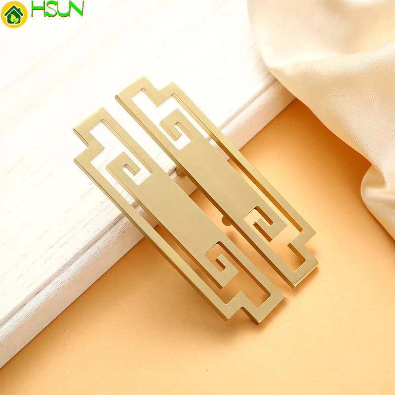 New Chinese cabinet gold pure copper handle household cabinet door drawer handle indoor wardrobe handle
New Chinese cabinet gold pure copper handle household cabinet door drawer handle indoor wardrobe handle