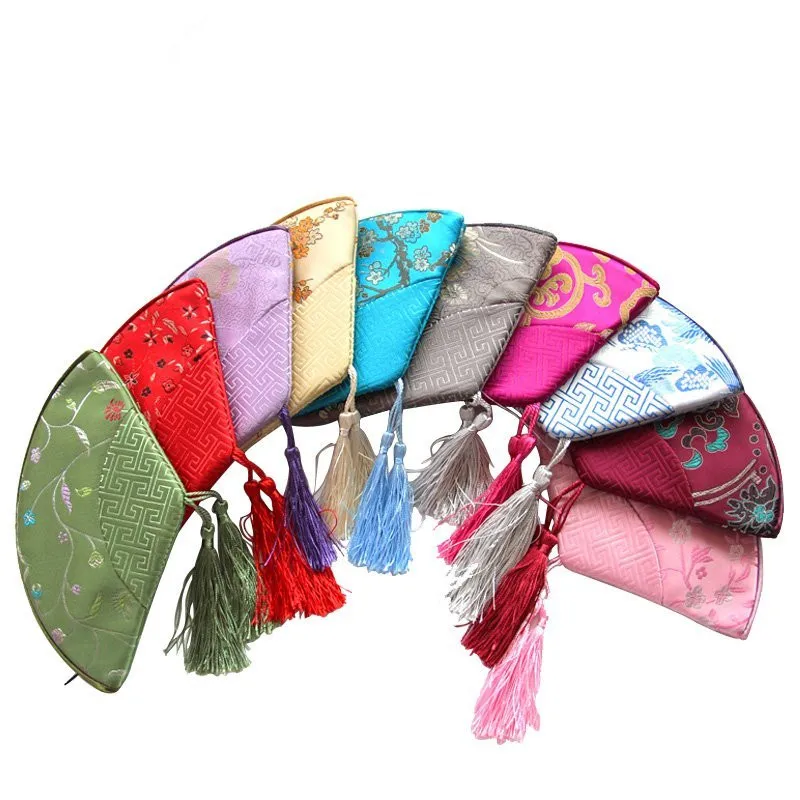 Handmade Fan shaped Zipper Jewelry Gift Bags Large Tassel Coin Purse Bangle Bracelet Bead Necklace Storage Pouch Silk Packaging
Handmade Fan shaped Zipper Jewelry Gift Bags Large Tassel Coin Purse Bangle Bracelet Bead Necklace Storage Pouch Silk Packaging
