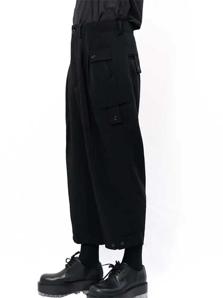 Men's new large size multi-pocket Yamamoto style men's casual pants flat side pocket button design solution dark Harlem pants
Men's new large size multi-pocket Yamamoto style men's casual pants flat side pocket button design solution dark Harlem pants