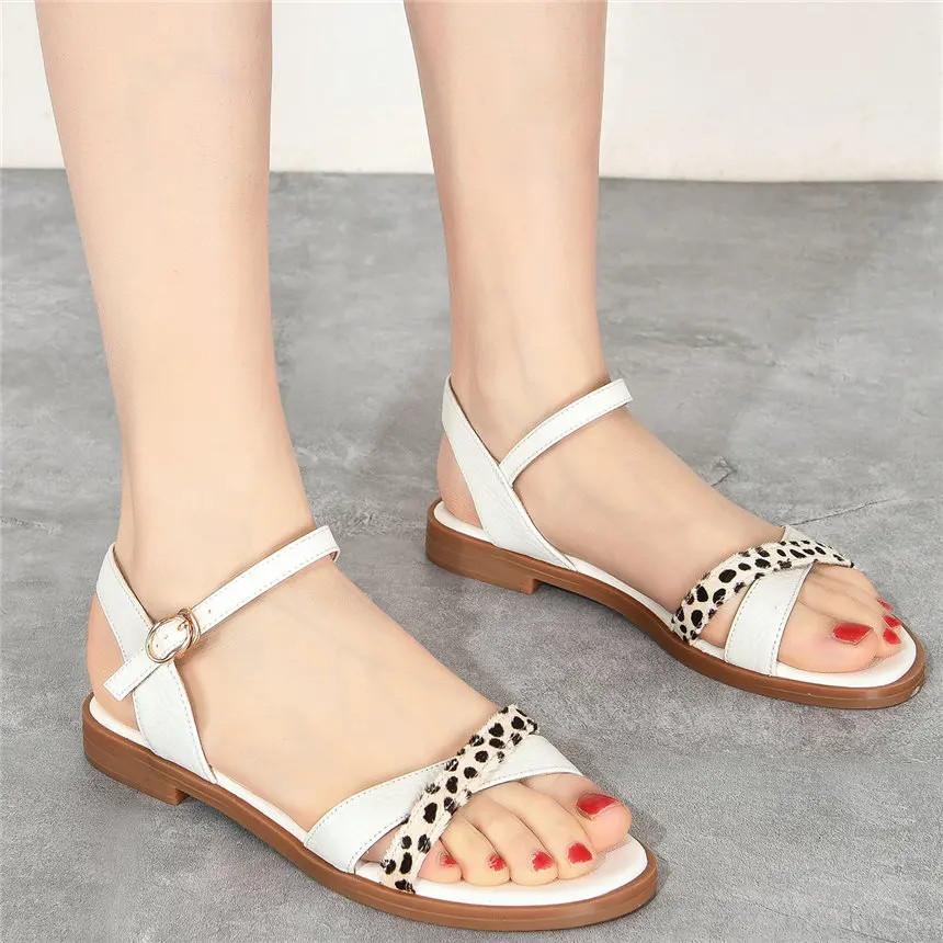 US Size 3-9 Women Genuine Leather Gladiator Sandals Female Back Strap Open Toe Summer Party Platform Oxfords Shoes Casual Shoes
US Size 3-9 Women Genuine Leather Gladiator Sandals Female Back Strap Open Toe Summer Party Platform Oxfords Shoes Casual Shoes