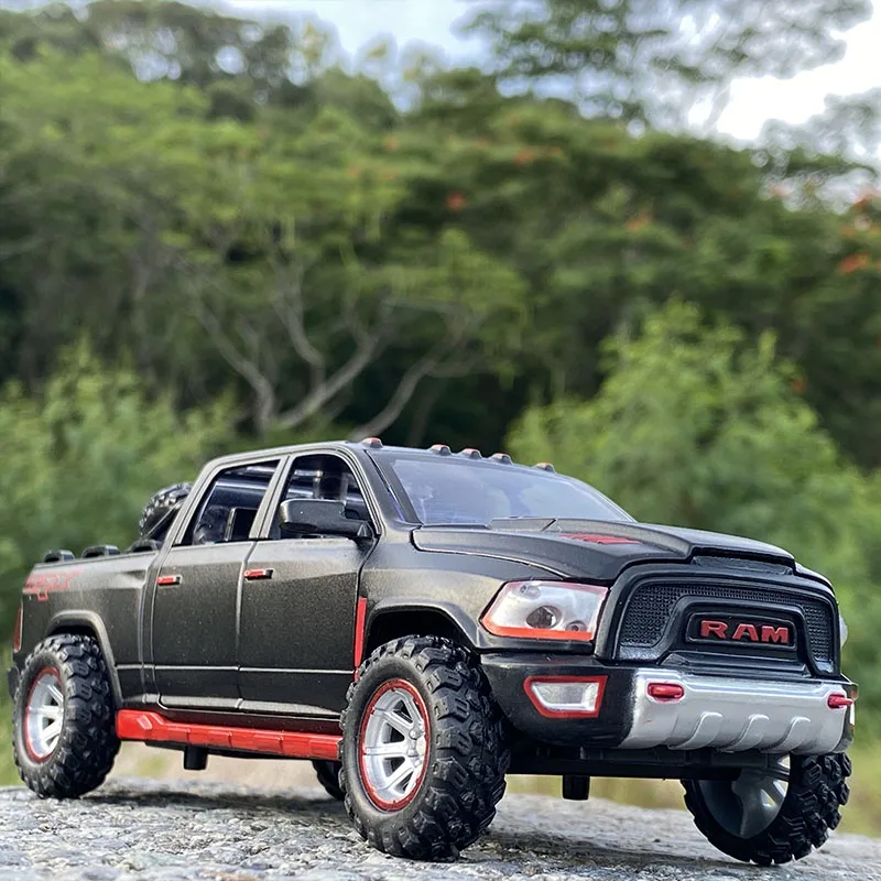 1/32 масштаб Dodge Ram TRX, литый под давлением автомобиль из сплава, сборная игрушка, подарки для детей
1/32 масштаб Dodge Ram TRX, литый под давлением автомобиль из сплава, сборная игрушка, подарки для детей
