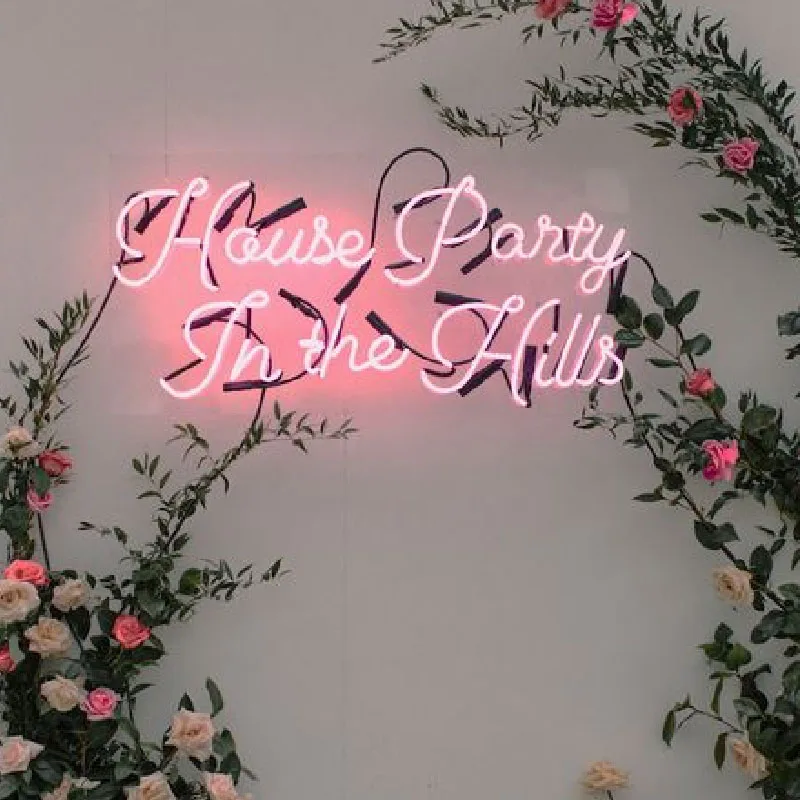 Neon Sign For House Party in the Hills called love Glass Tubes Lamp Windows light advertise Room Decor Lamps Handmade art light
Neon Sign For House Party in the Hills called love Glass Tubes Lamp Windows light advertise Room Decor Lamps Handmade art light