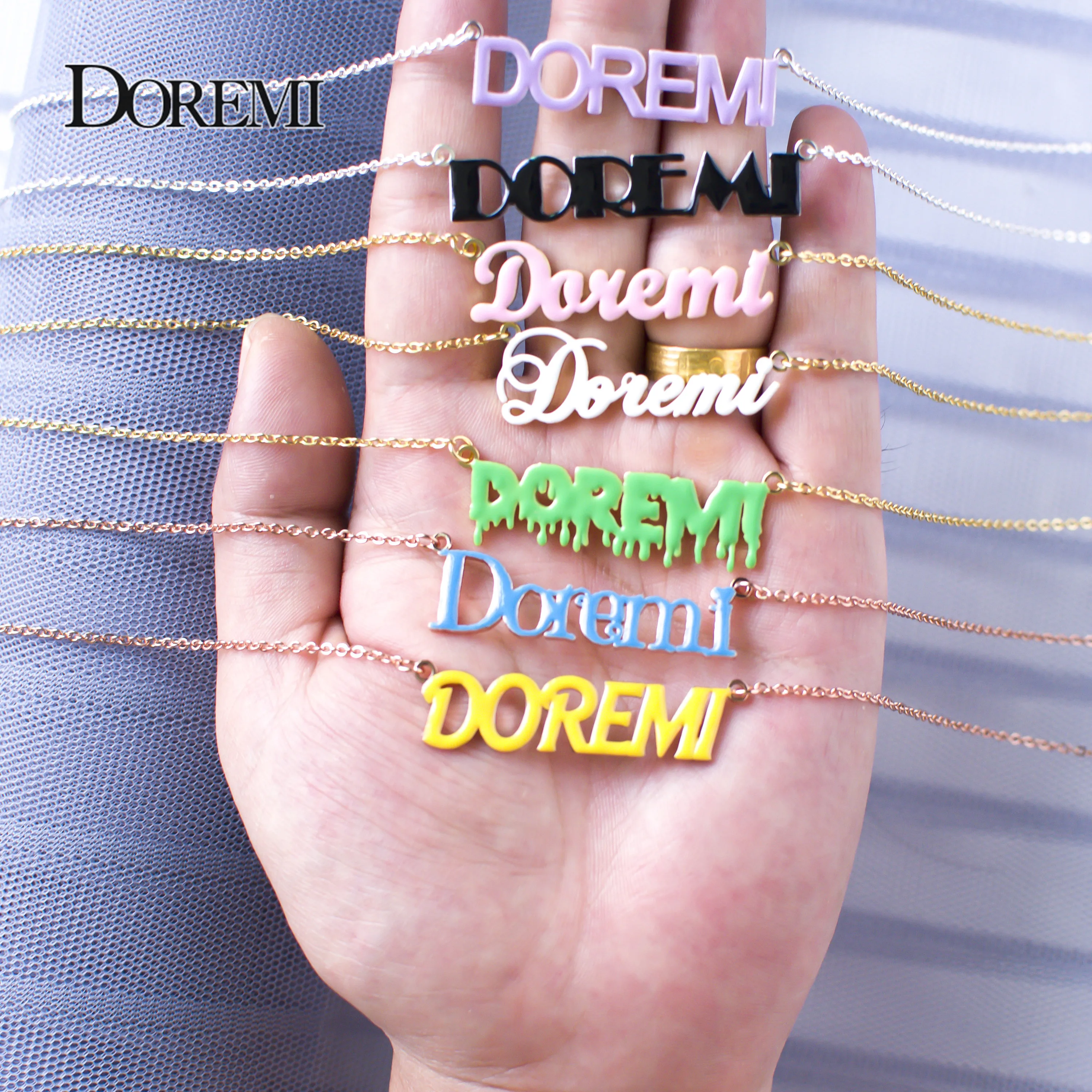 Эмалированные ювелирные изделия DOREMI, именное ожерелье на заказ, ожерелье из нержавеющей стали, кулон, Персонализированные цепи, ожерелья DropOil с именем, ювелирные изделия
Эмалированные ювелирные изделия DOREMI, именное ожерелье на заказ, ожерелье из нержавеющей стали, кулон, Персонализированные цепи, ожерелья DropOil с именем, ювелирные изделия