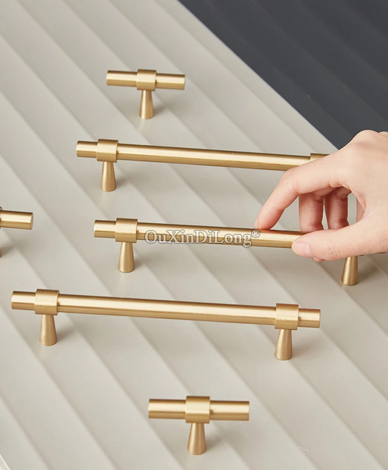Brand New 2PCS European Solid Brass Furniture Handles Cupboard Wardrobe Drawer Kitchen TV Cabinet Pulls Handles and Knobs
Brand New 2PCS European Solid Brass Furniture Handles Cupboard Wardrobe Drawer Kitchen TV Cabinet Pulls Handles and Knobs
