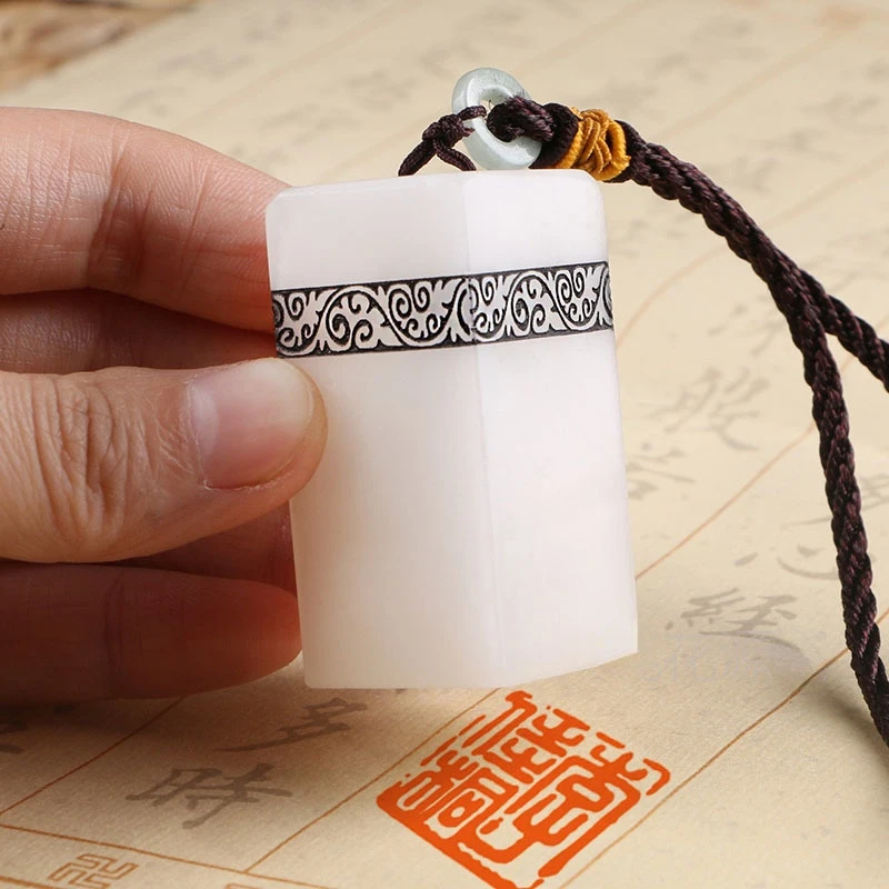 Stone Personal Name Seal Carving Calligraphy Painting Seal Custom Stamps Traditional Name Stamp For Artist Teacher Painter
Stone Personal Name Seal Carving Calligraphy Painting Seal Custom Stamps Traditional Name Stamp For Artist Teacher Painter