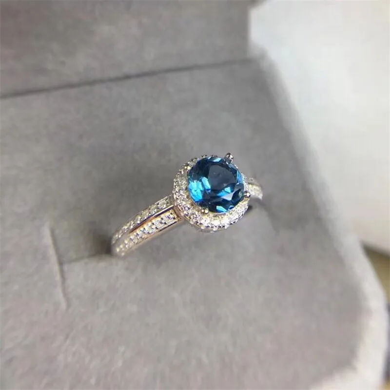 Topaz ring Free shipping Natural blue topaz 925 sterling silver ring Fine blue gem rings 6mm
Topaz ring Free shipping Natural blue topaz 925 sterling silver ring Fine blue gem rings 6mm