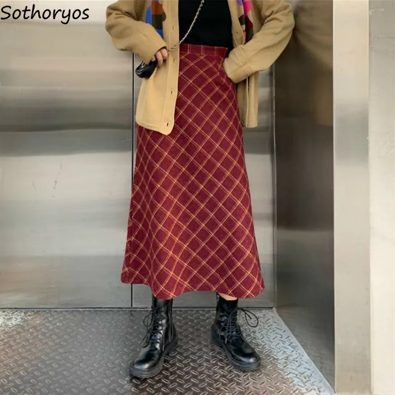 Autumn Winter New Women Skirts Plaid Elegant High Waist Thickening Chic All-match Comfortable Kawaii Korean Style Fashion Casual
Autumn Winter New Women Skirts Plaid Elegant High Waist Thickening Chic All-match Comfortable Kawaii Korean Style Fashion Casual