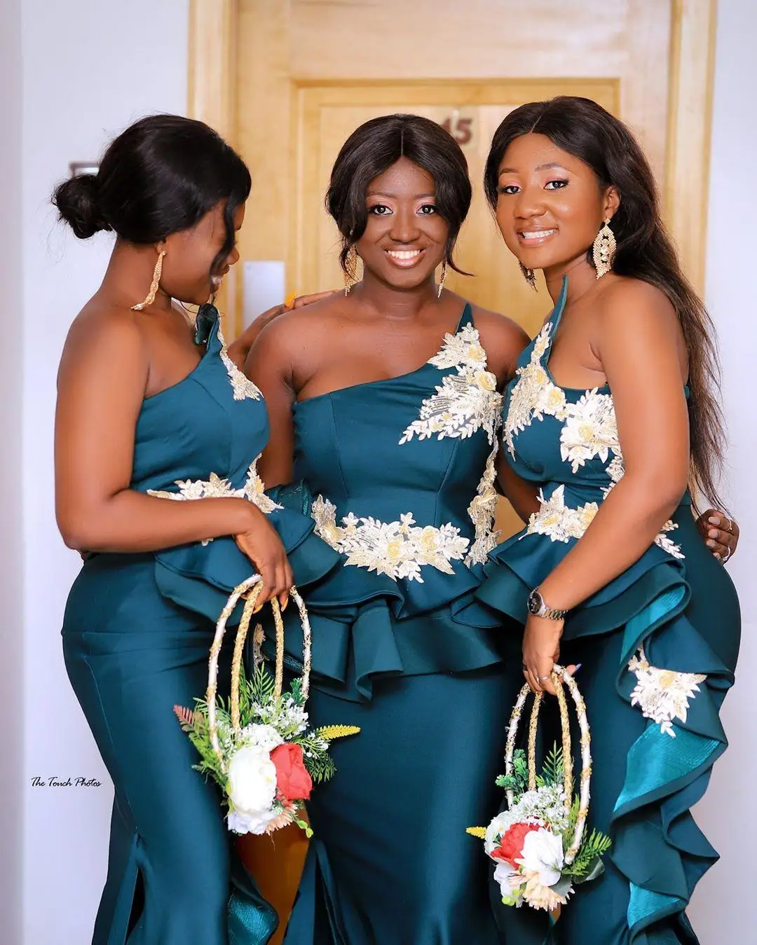 Aso Ebi арабское темно-синее платье-Русалка с одним открытым плечом, кружевное вечернее платье, атласное вечернее платье для выпускного вечера
Aso Ebi арабское темно-синее платье-Русалка с одним открытым плечом, кружевное вечернее платье, атласное вечернее платье для выпускного вечера