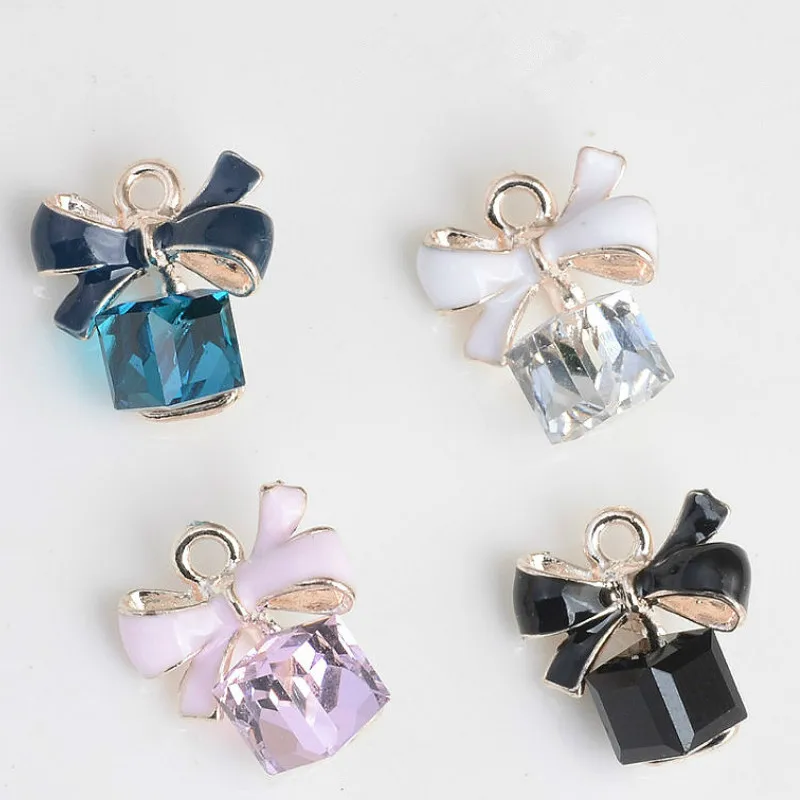 MRHUANG 10pcs/lot Bow Square Glass Enamel Charms Oil Drop Zinc Alloy Gold-Color Floating Pendant Fashion Jewelry Accessories
MRHUANG 10pcs/lot Bow Square Glass Enamel Charms Oil Drop Zinc Alloy Gold-Color Floating Pendant Fashion Jewelry Accessories