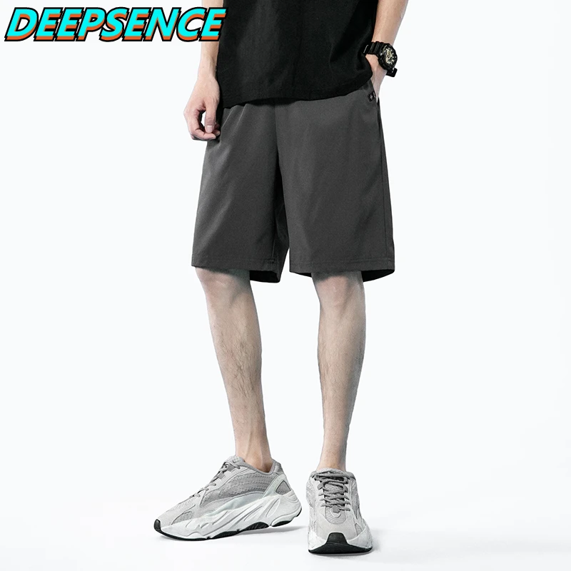 Men 2021 New Casual Shorts Spring Summer Men Sports Beach Solid Loose Fit Drawstring Knee Length Fashion Japan Simple Shorts Men
Men 2021 New Casual Shorts Spring Summer Men Sports Beach Solid Loose Fit Drawstring Knee Length Fashion Japan Simple Shorts Men