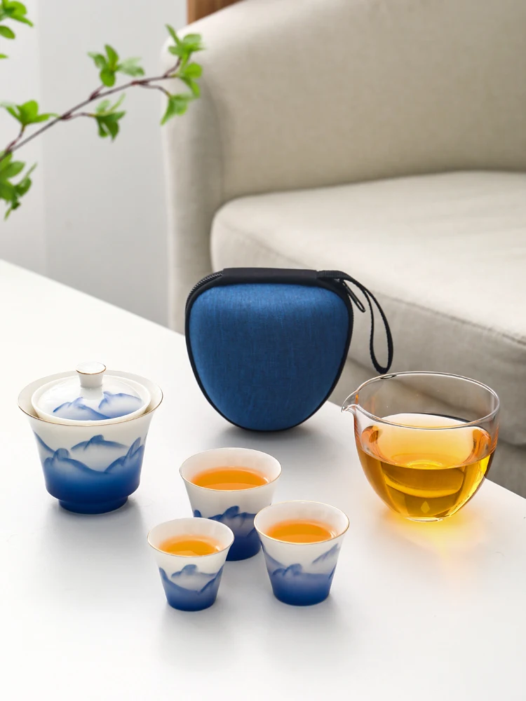 LUWU Handpainted Landscape Ceramic Gaiwan with 3 Cups Travel Tea Set with Case
LUWU Handpainted Landscape Ceramic Gaiwan with 3 Cups Travel Tea Set with Case
