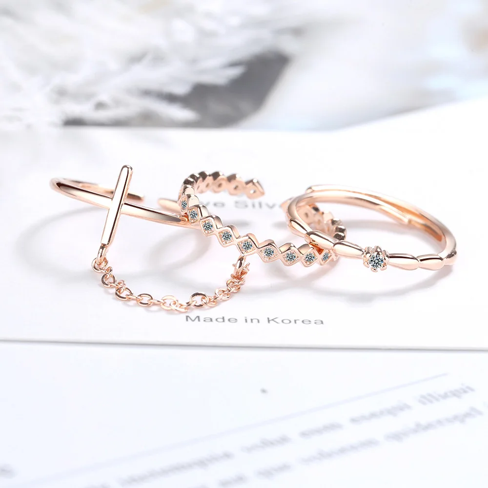 Cross tail ring plated with rose gold three-piece chain ring set with simple fine crystal ring for women jewelry
Cross tail ring plated with rose gold three-piece chain ring set with simple fine crystal ring for women jewelry