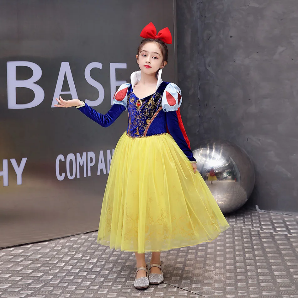 Girls Halloween Snow White Cosplay Costumes for Girl Wither Velvet Princess Long Dress with Red Crystal with Cloak Dresses Kid
Girls Halloween Snow White Cosplay Costumes for Girl Wither Velvet Princess Long Dress with Red Crystal with Cloak Dresses Kid