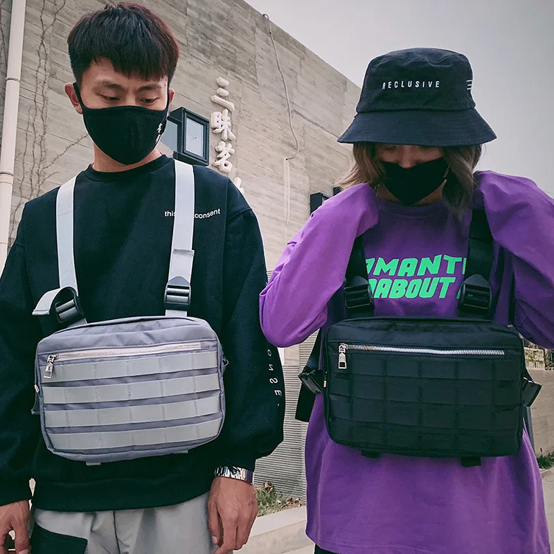 Street Style Tactical Package Men Chest Bag Nylon Sports Waist Pack Short Trip Pouch Unisex Vest Bag Male Tactical Bags
Street Style Tactical Package Men Chest Bag Nylon Sports Waist Pack Short Trip Pouch Unisex Vest Bag Male Tactical Bags