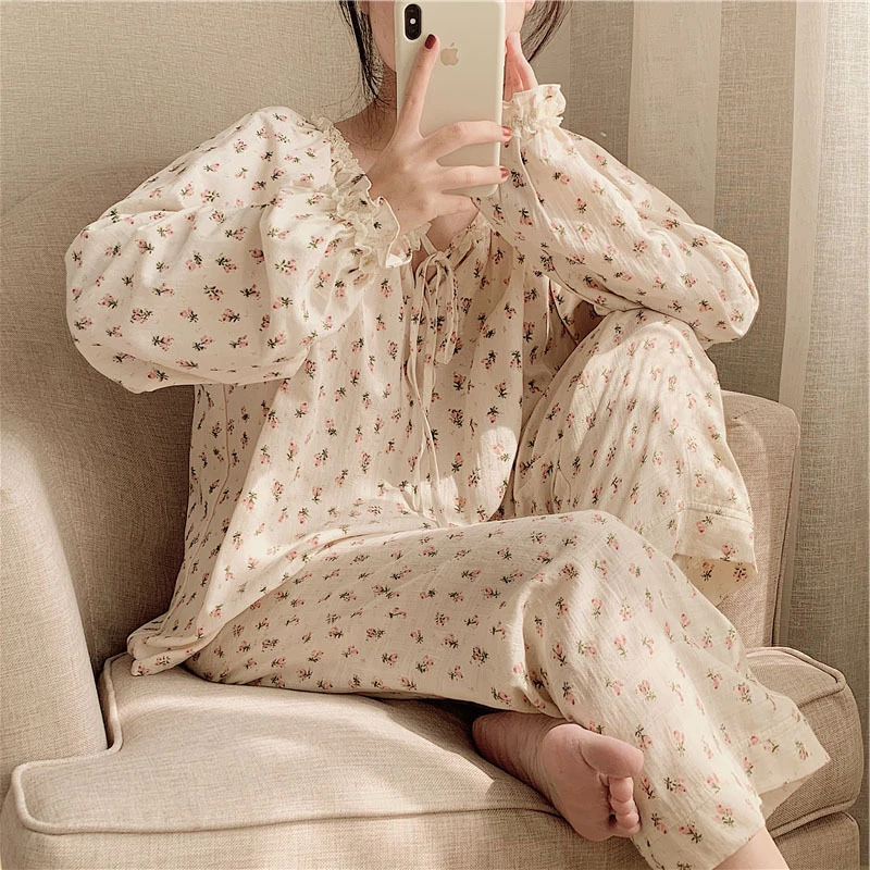 Net red pajamas women loose casual sleepwear cotton floral sweet free to match home clothes pijamas women nightwear new robe
Net red pajamas women loose casual sleepwear cotton floral sweet free to match home clothes pijamas women nightwear new robe