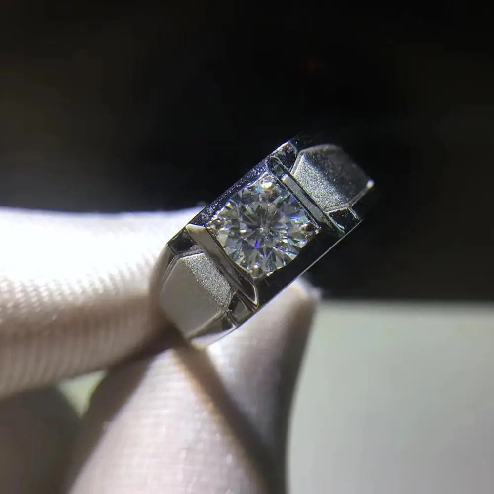 Round Silver Moissanite Ring 0.80ct D VVS Luxury Moissanite Weding Ring for Mens
Round Silver Moissanite Ring 0.80ct D VVS Luxury Moissanite Weding Ring for Mens