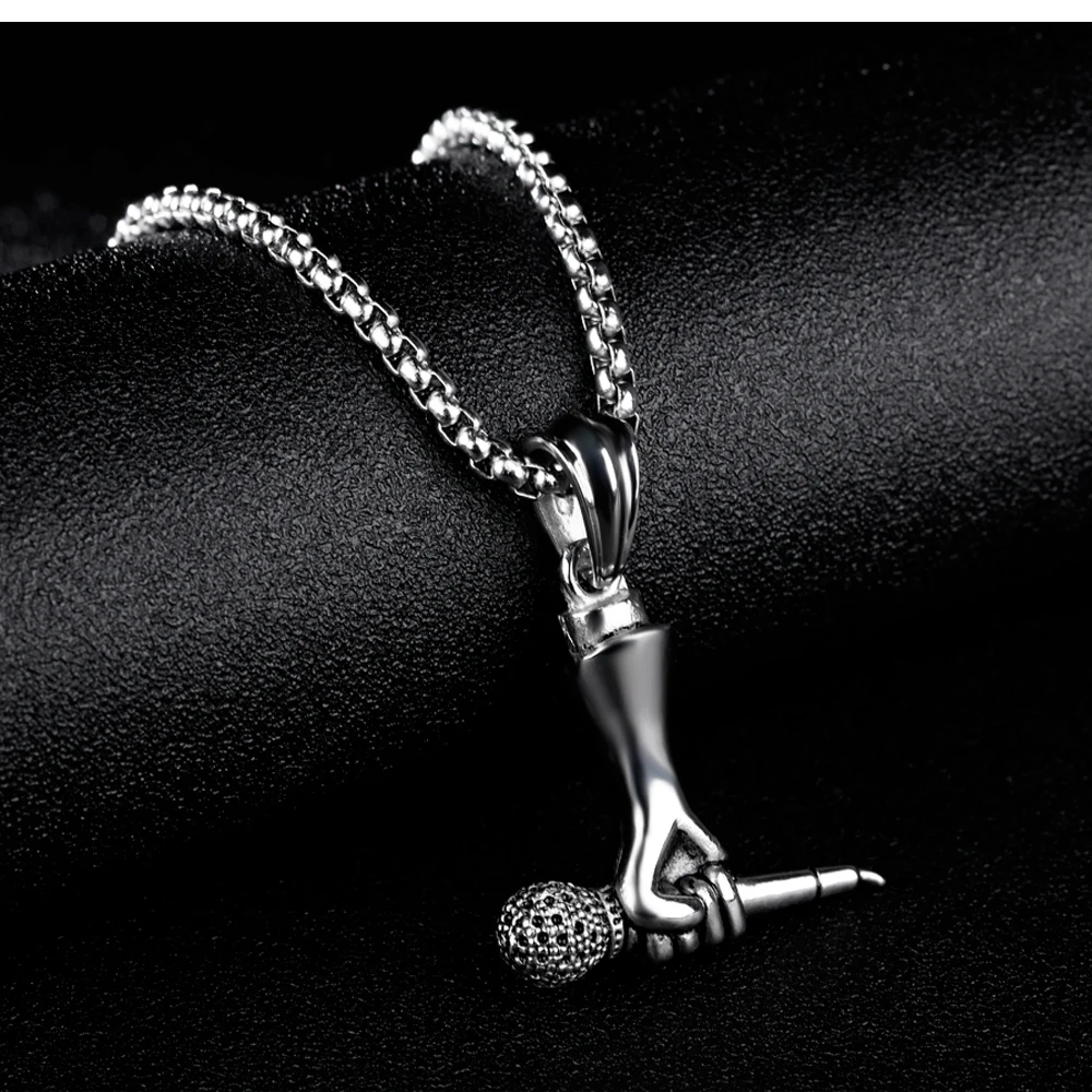 Punk Creative Male and Female Singer Mini Handheld Microphone Necklace Rock Hip Hop Necklace
Punk Creative Male and Female Singer Mini Handheld Microphone Necklace Rock Hip Hop Necklace