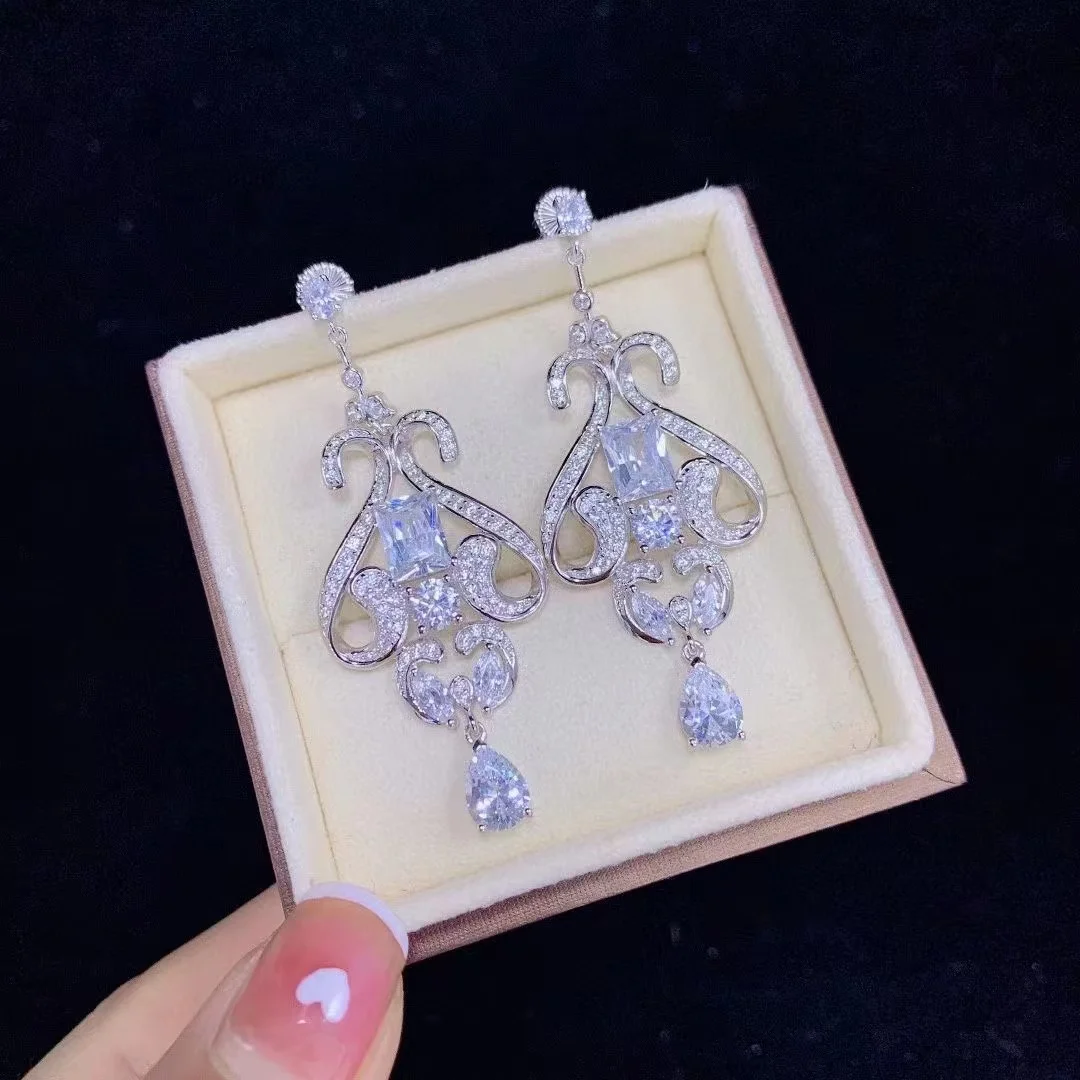 vintage white color 925 sterling silver with cubic zircon drop earring long fine women jewelry for party wedding free shipping
vintage white color 925 sterling silver with cubic zircon drop earring long fine women jewelry for party wedding free shipping