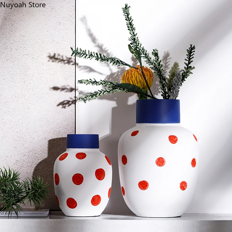 Creative Ceramic Vase Art Dried Flowers Flower Arrangement Accessories Table Decoration Floral Furnishings Home Decoration
Creative Ceramic Vase Art Dried Flowers Flower Arrangement Accessories Table Decoration Floral Furnishings Home Decoration