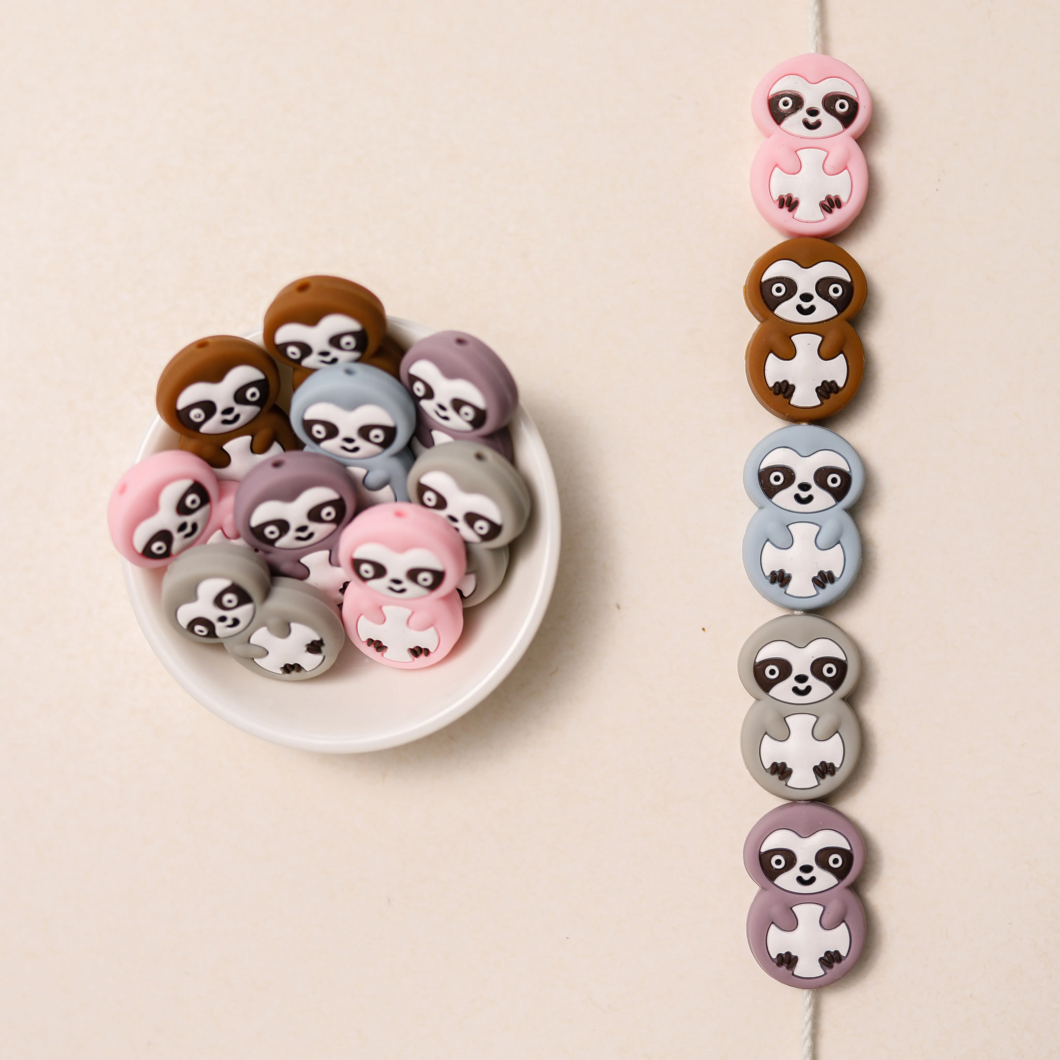 5 Pcs Silicone Sloth Teether Beads DIY Animal Baby Shower Teething Food Grade Infant Chewable Toys Baby Teething Gift
5 Pcs Silicone Sloth Teether Beads DIY Animal Baby Shower Teething Food Grade Infant Chewable Toys Baby Teething Gift