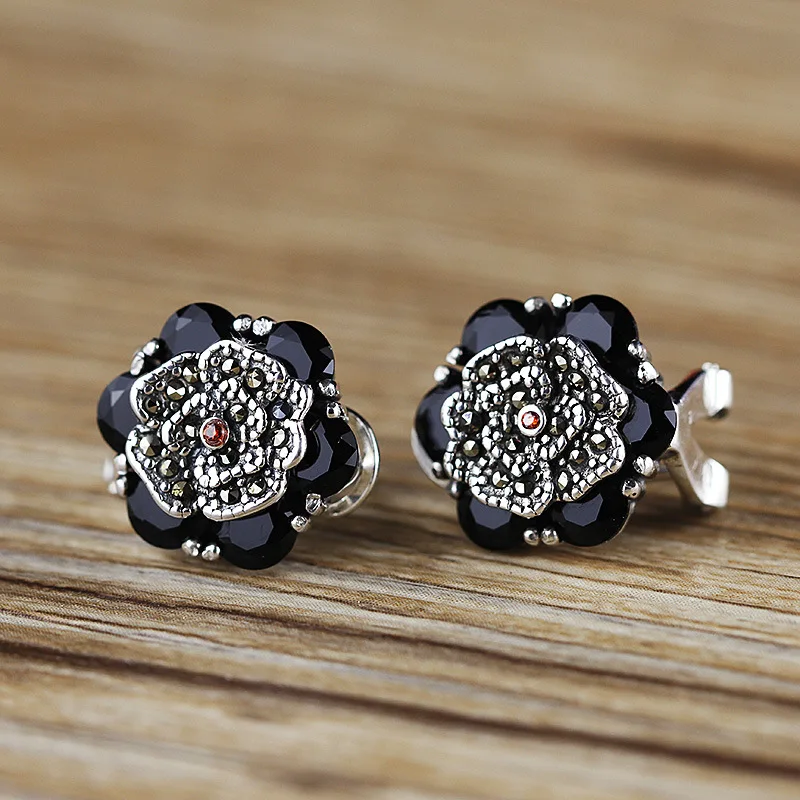 Uglyless Vintage Thai Silver Marcasite Studs Earrings for Women Garnet Flower Earrings Solid 925 Silver Brincos Fine Jewel E1629
Uglyless Vintage Thai Silver Marcasite Studs Earrings for Women Garnet Flower Earrings Solid 925 Silver Brincos Fine Jewel E1629