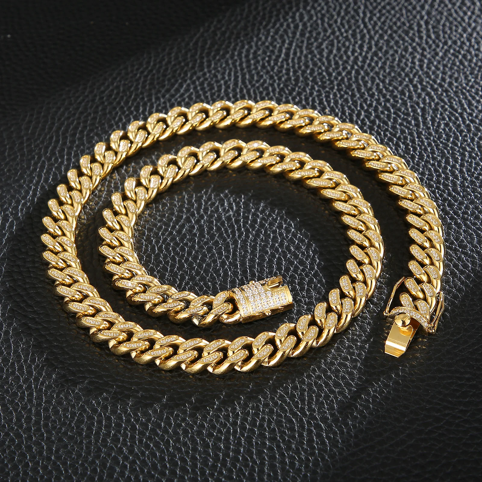 12mm Hiphop Rock CNC Cubic Zirconia Cuban Curb Chain Necklace Men 316L Stainless Steel Wristband Jewelry
12mm Hiphop Rock CNC Cubic Zirconia Cuban Curb Chain Necklace Men 316L Stainless Steel Wristband Jewelry