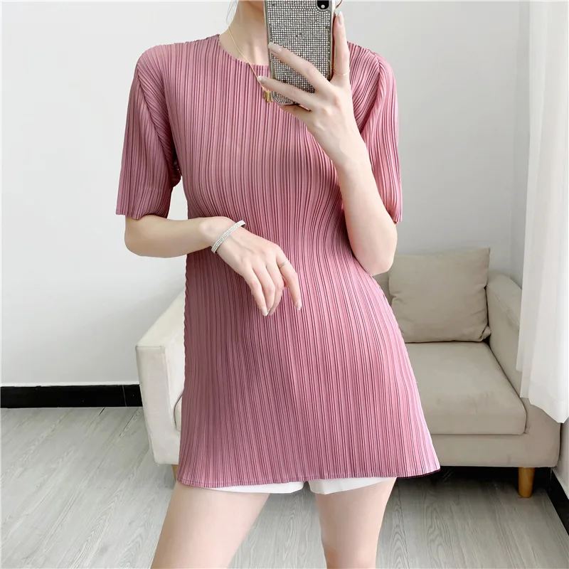 Miyake pleated tops 2021 spring and autumn new mid-length women's T-shirt round neck slim short-sleeved casual women's clothing
Miyake pleated tops 2021 spring and autumn new mid-length women's T-shirt round neck slim short-sleeved casual women's clothing
