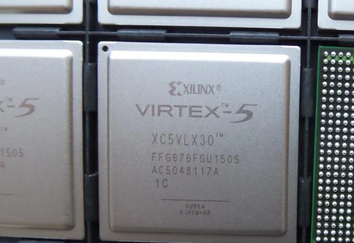 Оригинальный спотовый XC5VLX30-1FFG676C FPGA программируемый чип для чипа IC
Оригинальный спотовый XC5VLX30-1FFG676C FPGA программируемый чип для чипа IC