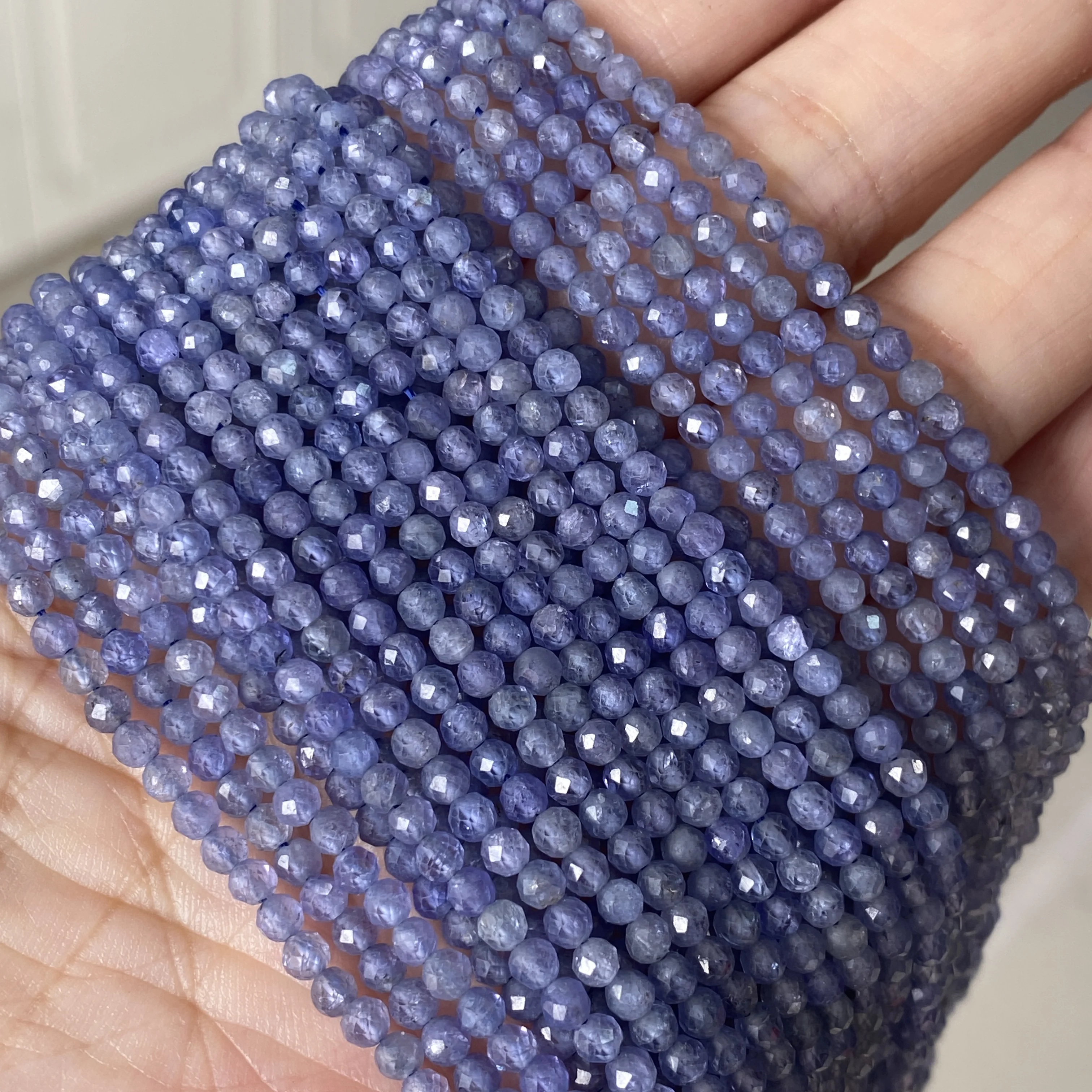 Royal Blue Natural Tanzanites Faceted Beads 2.5mm Cutting Loose Tanzanites Stone Bead for Jewelry Making DIY Strand 15''
Royal Blue Natural Tanzanites Faceted Beads 2.5mm Cutting Loose Tanzanites Stone Bead for Jewelry Making DIY Strand 15''