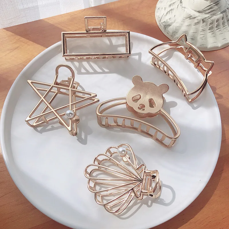 Net red golden shark clip bath hairpin retro hair clip simple female back head plate hair catch clip headdress female
Net red golden shark clip bath hairpin retro hair clip simple female back head plate hair catch clip headdress female