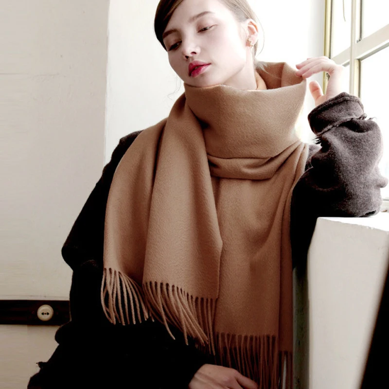 Luxury brand plain Cashmere scarves 100% Wool shawls For women And Men 2020 winter New warm thick Travel blankets tassel scarf
Luxury brand plain Cashmere scarves 100% Wool shawls For women And Men 2020 winter New warm thick Travel blankets tassel scarf
