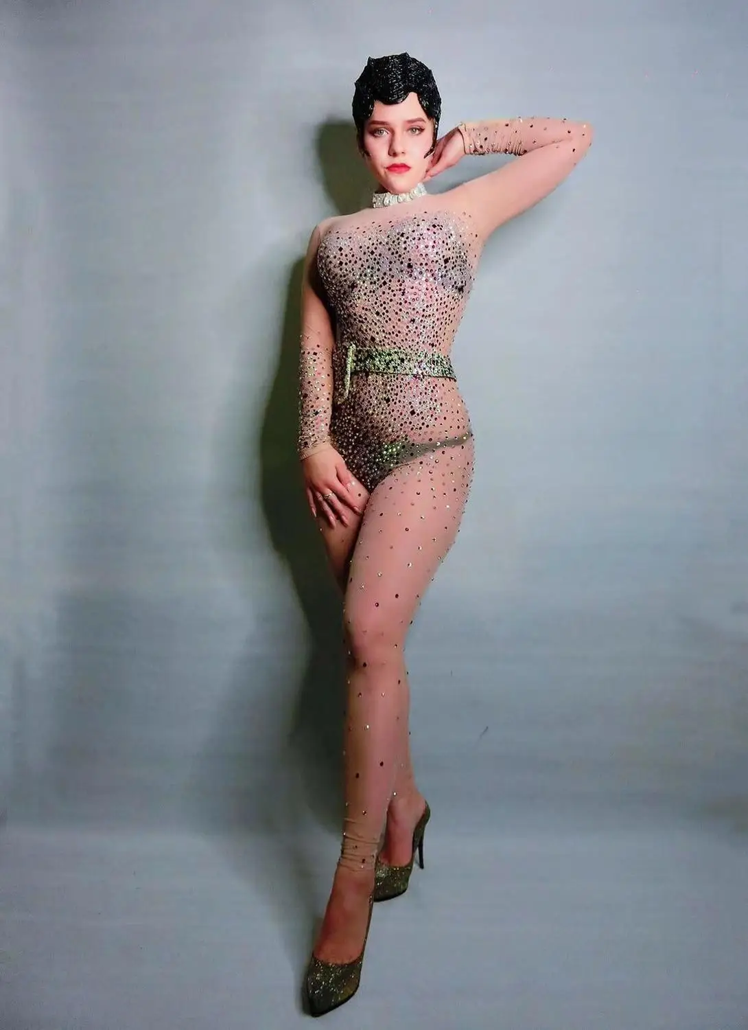 Women New Sparkly Sexy Rhinestone Transparent Jumpsuits Party Birthday Celebrate Costume Female Singer Stage Show Jumpsuits
Women New Sparkly Sexy Rhinestone Transparent Jumpsuits Party Birthday Celebrate Costume Female Singer Stage Show Jumpsuits