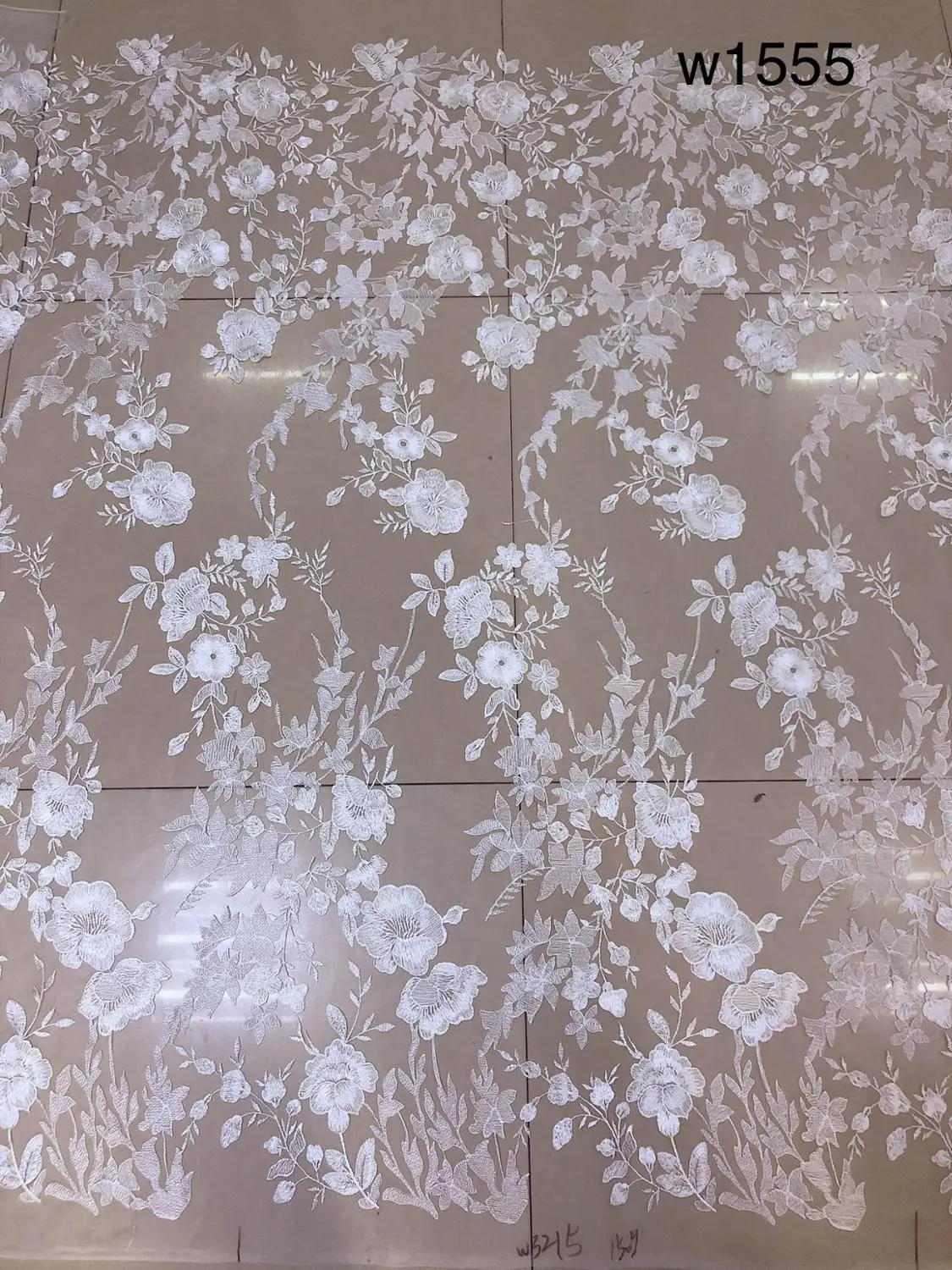 Embroidered sequin flower beautiful lace fabric for wedding dress10 yards/Lot
Embroidered sequin flower beautiful lace fabric for wedding dress10 yards/Lot