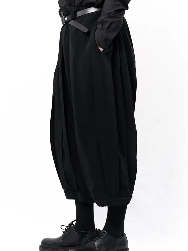 Men's new casual belt loose large size pants Yamamoto style simple pleated skirt pants dark pants
Men's new casual belt loose large size pants Yamamoto style simple pleated skirt pants dark pants