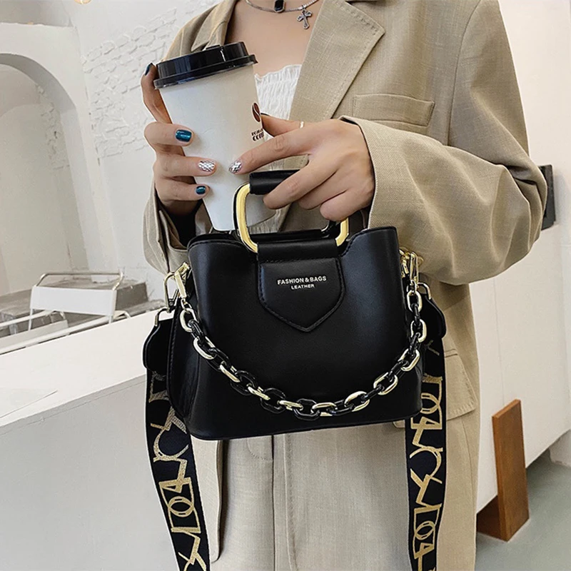 2021 Luxury Women's Handbag PU Leather Quality Messenger Crossbody Bag Casual Fashion Classic Women's Bag Shoulder Bags
2021 Luxury Women's Handbag PU Leather Quality Messenger Crossbody Bag Casual Fashion Classic Women's Bag Shoulder Bags