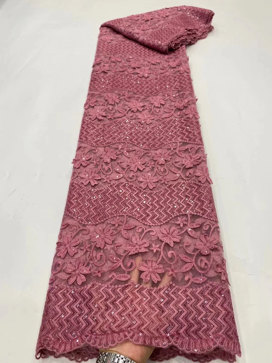 Pink Sequins French Milk Silk Lace Fabric 2021 High Quality African Lace Fabric Mesh Nigerian Lace Fabric For Wedding KDP21134
Pink Sequins French Milk Silk Lace Fabric 2021 High Quality African Lace Fabric Mesh Nigerian Lace Fabric For Wedding KDP21134