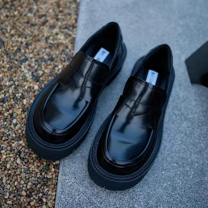 Genuine Leather Flats Shoes Woman British Style 2022 One-step Casual Loafers Female Thick Sole Single Shoes Brogue Shoe Lady
Genuine Leather Flats Shoes Woman British Style 2022 One-step Casual Loafers Female Thick Sole Single Shoes Brogue Shoe Lady
