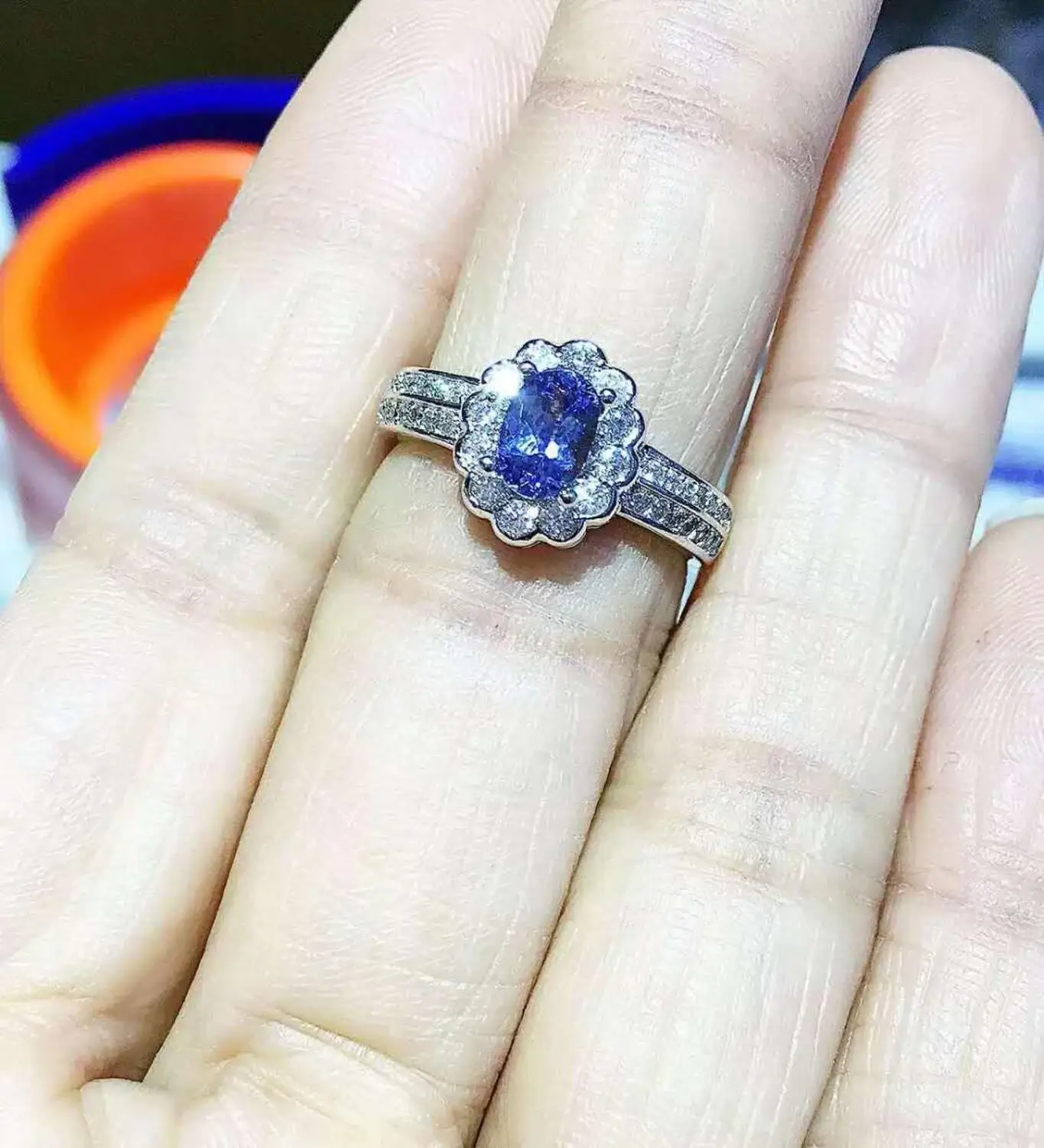Natural And Real Tanzanite luxury ring ring Free shipping gemstone 925 sterling silver Fine jewelry
Natural And Real Tanzanite luxury ring ring Free shipping gemstone 925 sterling silver Fine jewelry